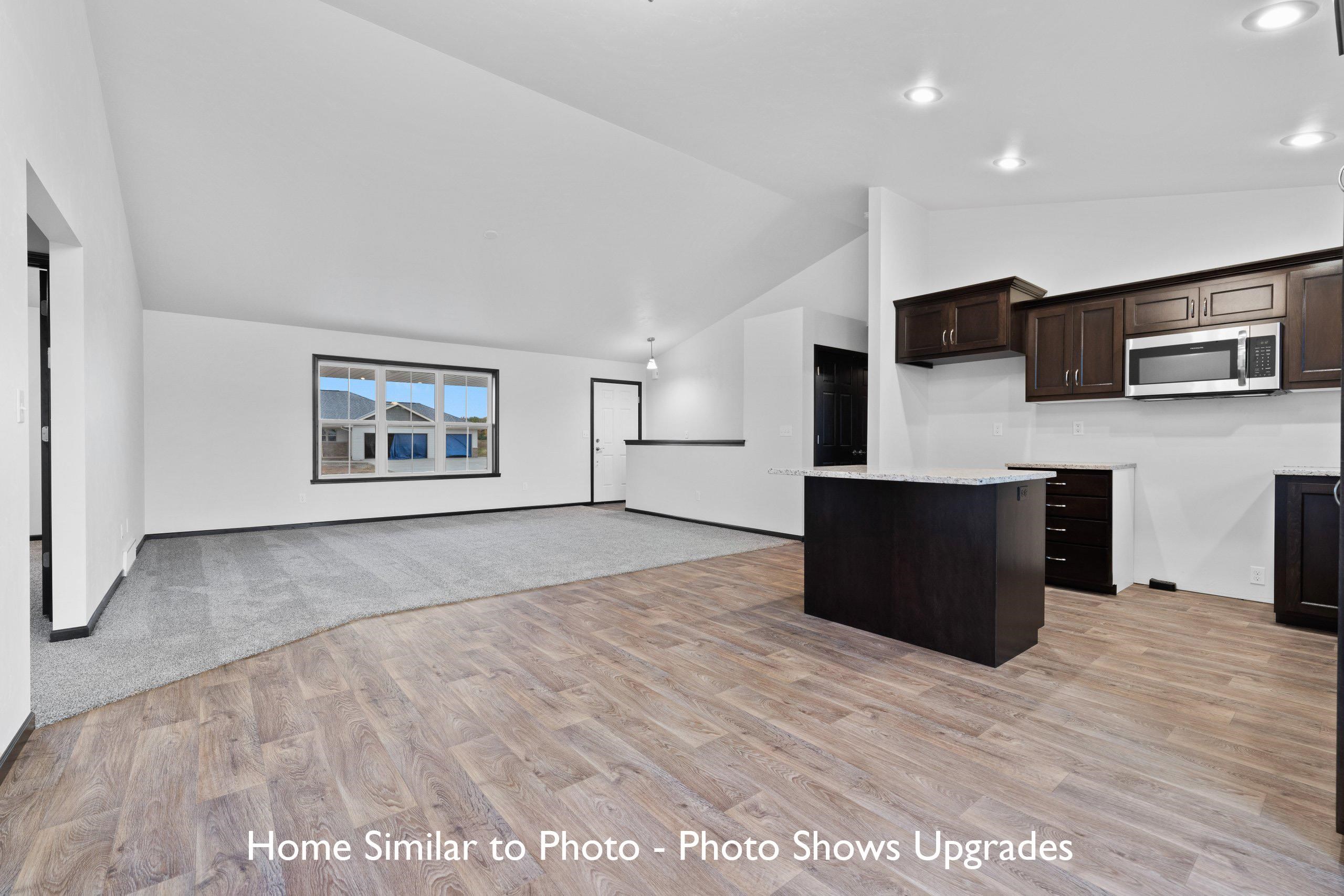 1011 Constellation Way Marinette, WI 54143 - Photo 20 of 38