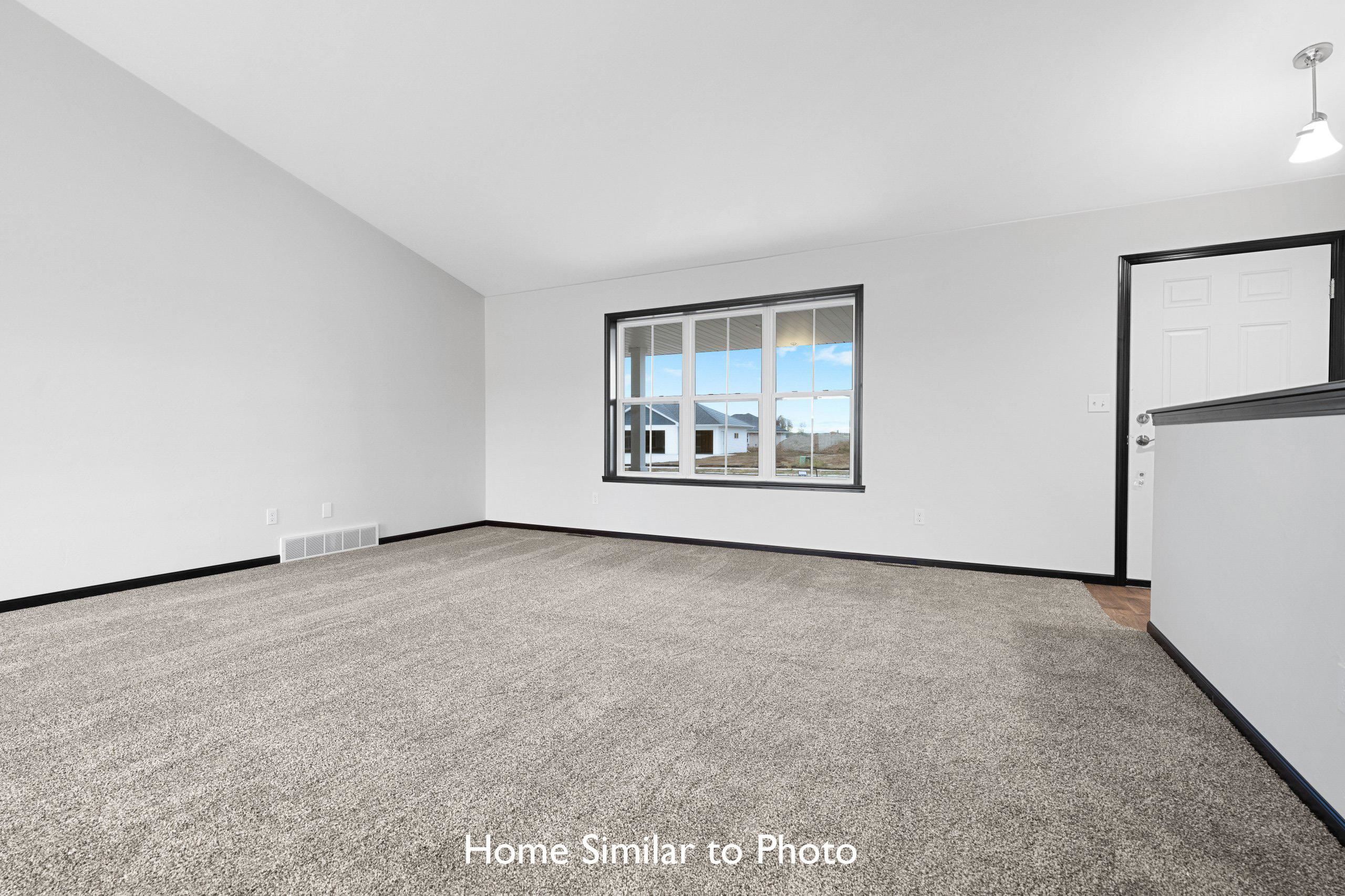 1011 Constellation Way Marinette, WI 54143 - Photo 9 of 38