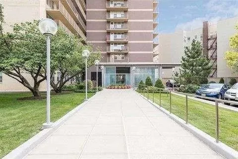 $2,850 | 6040 Boulevard East, Unit 19B, West New York, NJ 07093