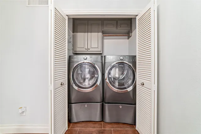 $1,600 | 2300 Augusta Drive, Unit 24, Houston, TX 77057