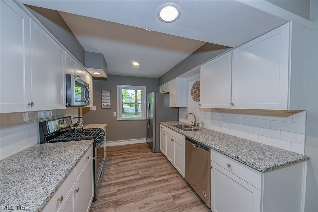748 Fairwood Road New Franklin, OH 44319 - Photo 13 of 34