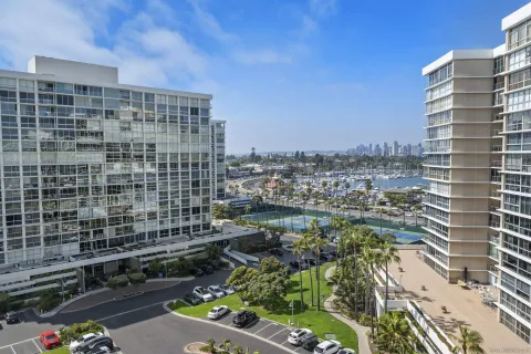 $1,575,000 | 1760 Avenida Del Mundo, Unit 901, Coronado, CA 92118