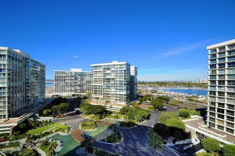 $1,575,000 | 1760 Avenida Del Mundo, Unit 901, Coronado, CA 92118