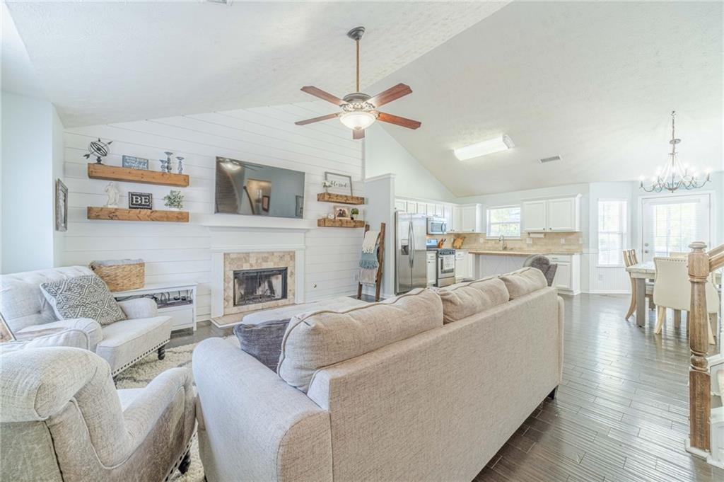 1365 Heatherton Road Dacula, GA 30019 - Photo 4 of 39