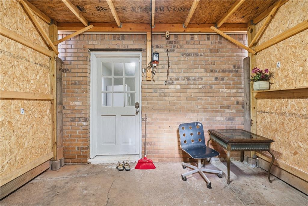 936 6 Oaks Circle, Unit B Norcross, GA 30093 - Photo 22 of 26 a view of entryway with livingroom
