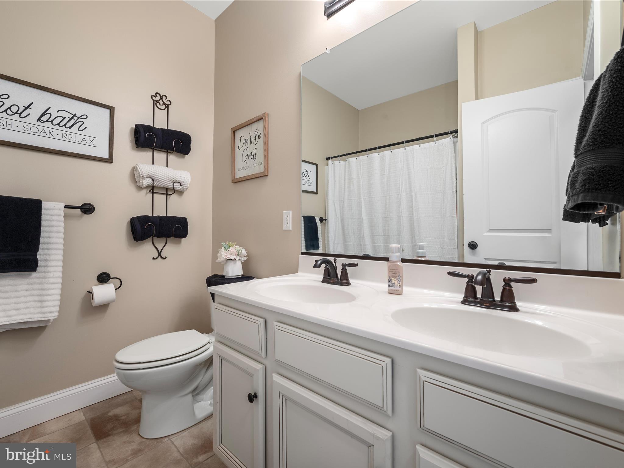77 Azera Drive Inwood, WV 25428 - Photo 25 of 31 Bathroom #2