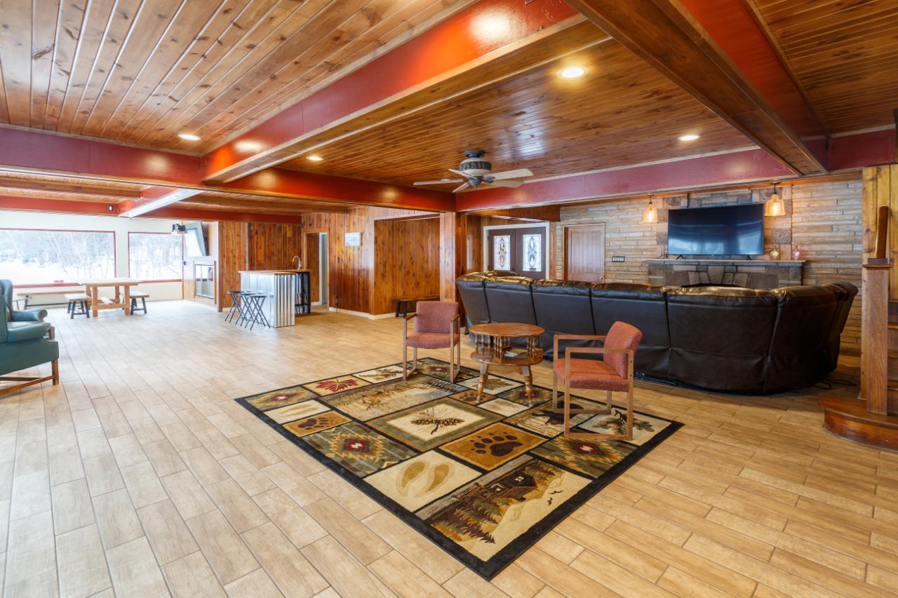 5586 Timber Lodge Road Rhinelander, WI 54501 - Photo 2 of 41 Gallery Image 2