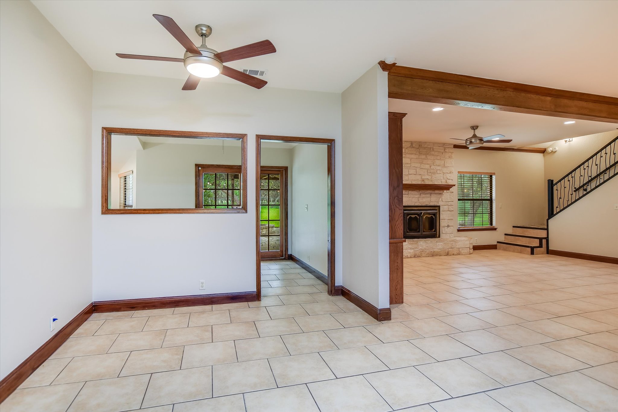 328 Fawnridge Street Georgetown, TX 78628 - Photo 9 of 33 Breakfast area located off the kitchen. Sunroom and sliding doors lead to rear patio.
