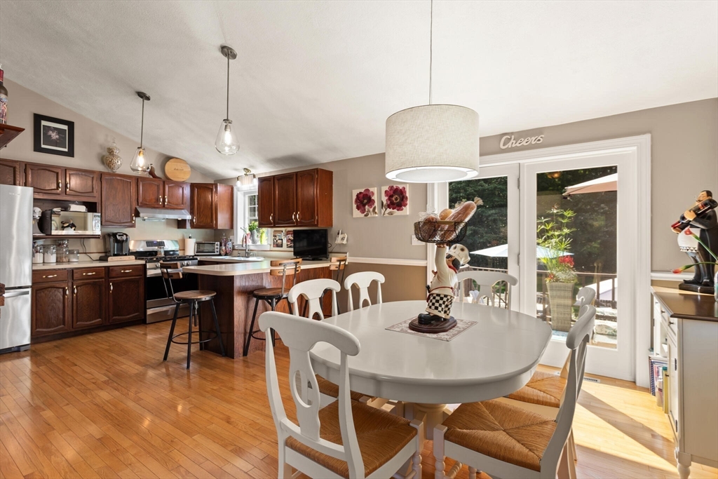 7 Rodeo Circle Billerica, MA 01821 - Photo 4 of 29 Gallery Image 4