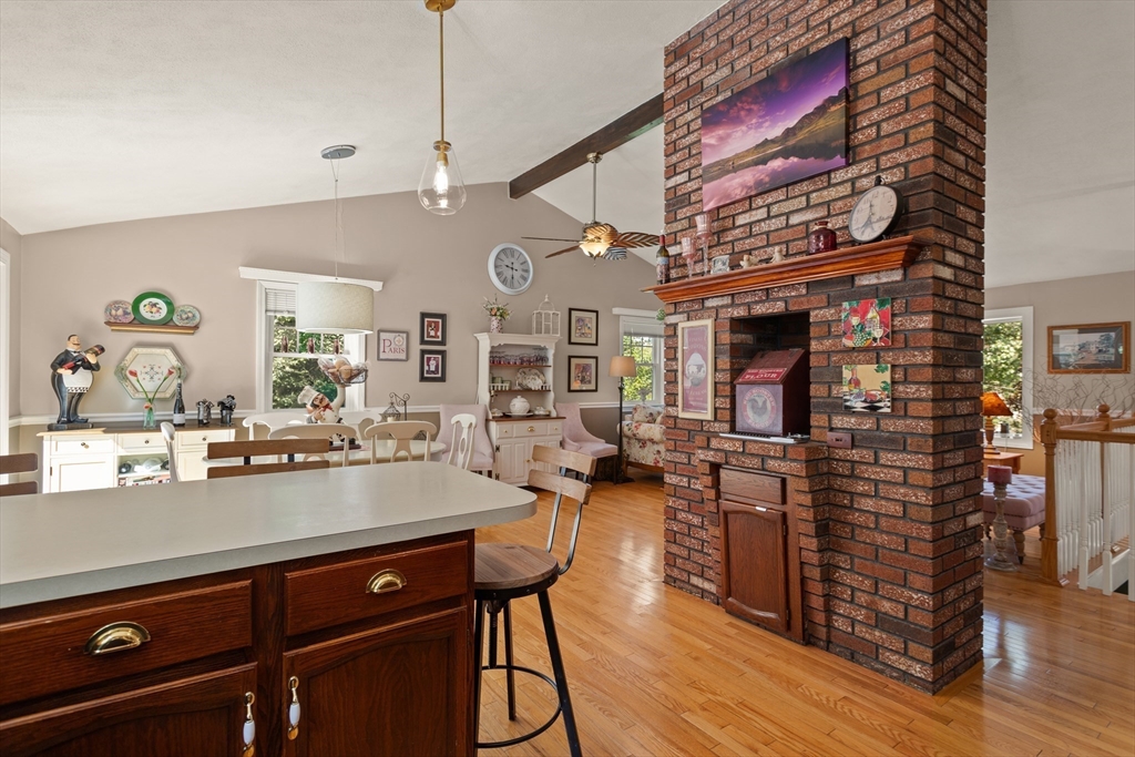 7 Rodeo Circle Billerica, MA 01821 - Photo 6 of 29 Gallery Image 6