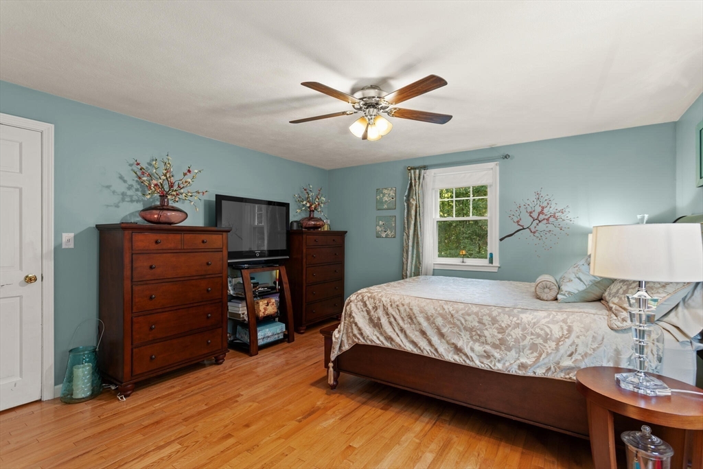 7 Rodeo Circle Billerica, MA 01821 - Photo 8 of 29 Gallery Image 8