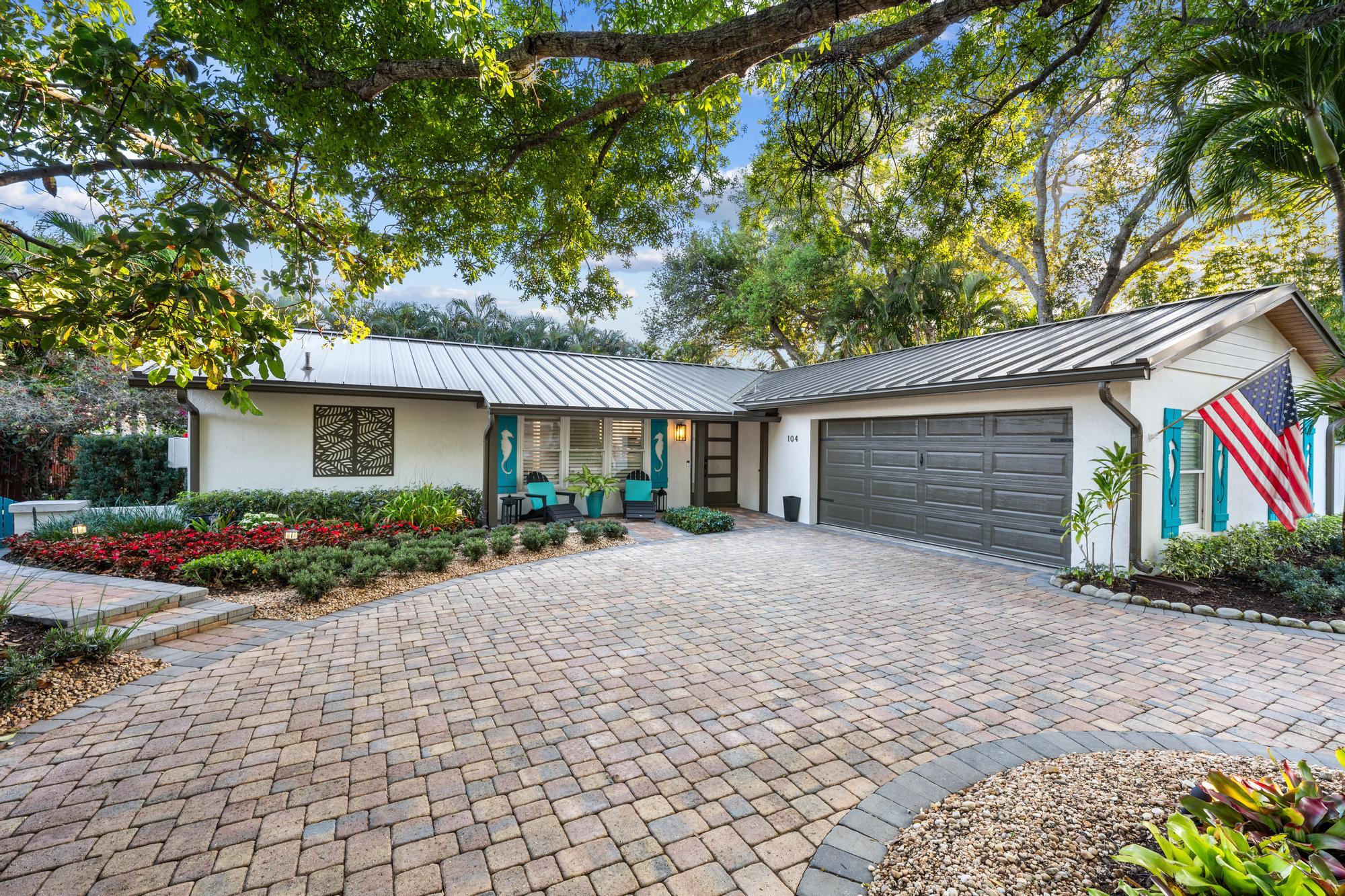 104 Elsa Road Jupiter, FL 33477 - Photo 27 of 33 Front Exterior