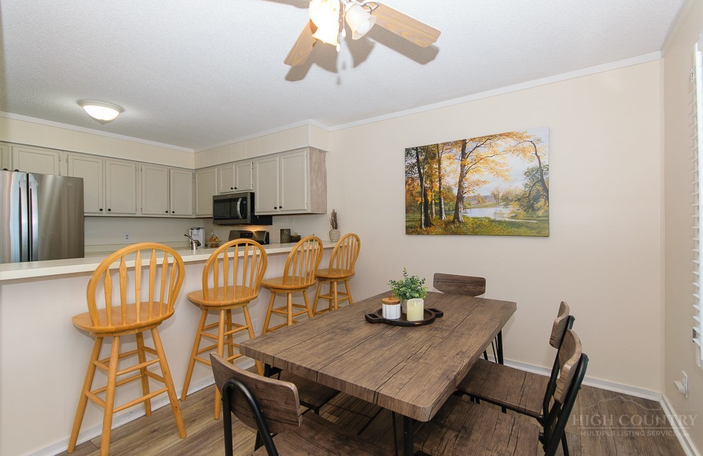 301 Pinnacle Inn Road, Unit 2204 Beech Mountain, NC 28604 - Photo 16 of 47