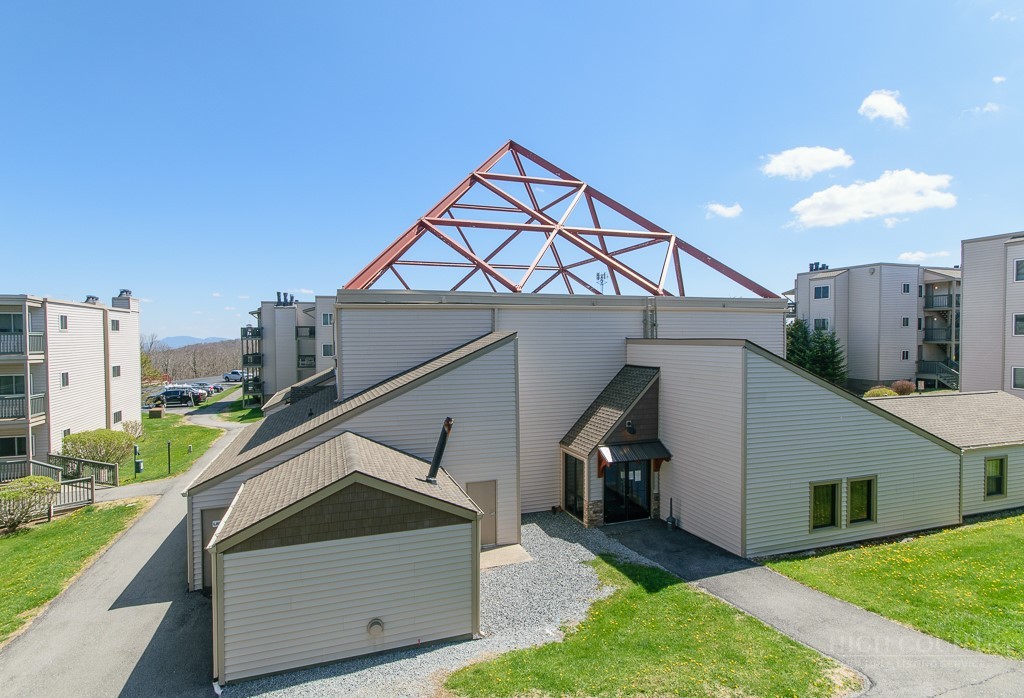 301 Pinnacle Inn Road, Unit 2204 Beech Mountain, NC 28604 - Photo 35 of 47