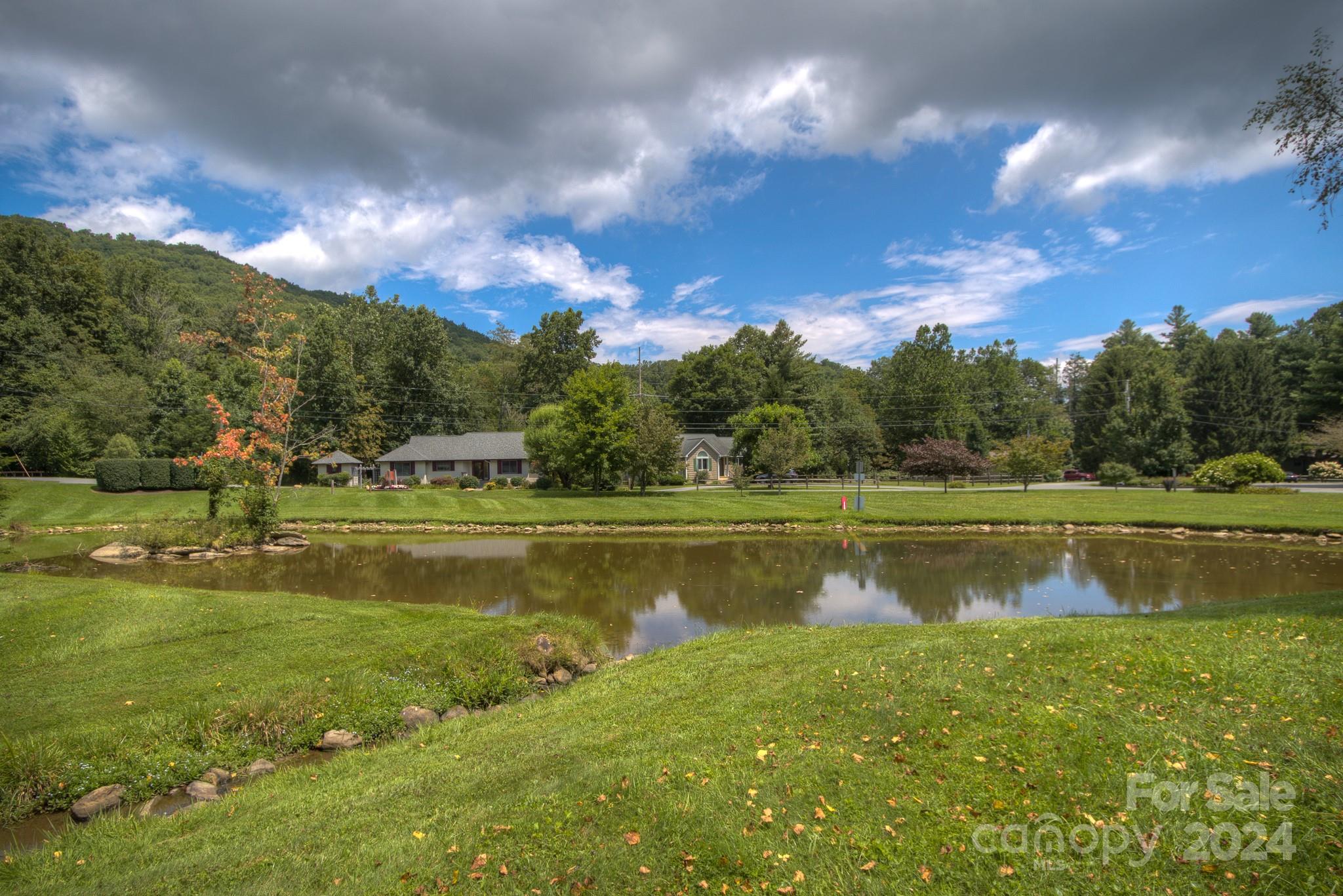 188 Laurel Ridge, Unit C16 Banner Elk, NC 28604 - Photo 36 of 37 Gallery Image 36
