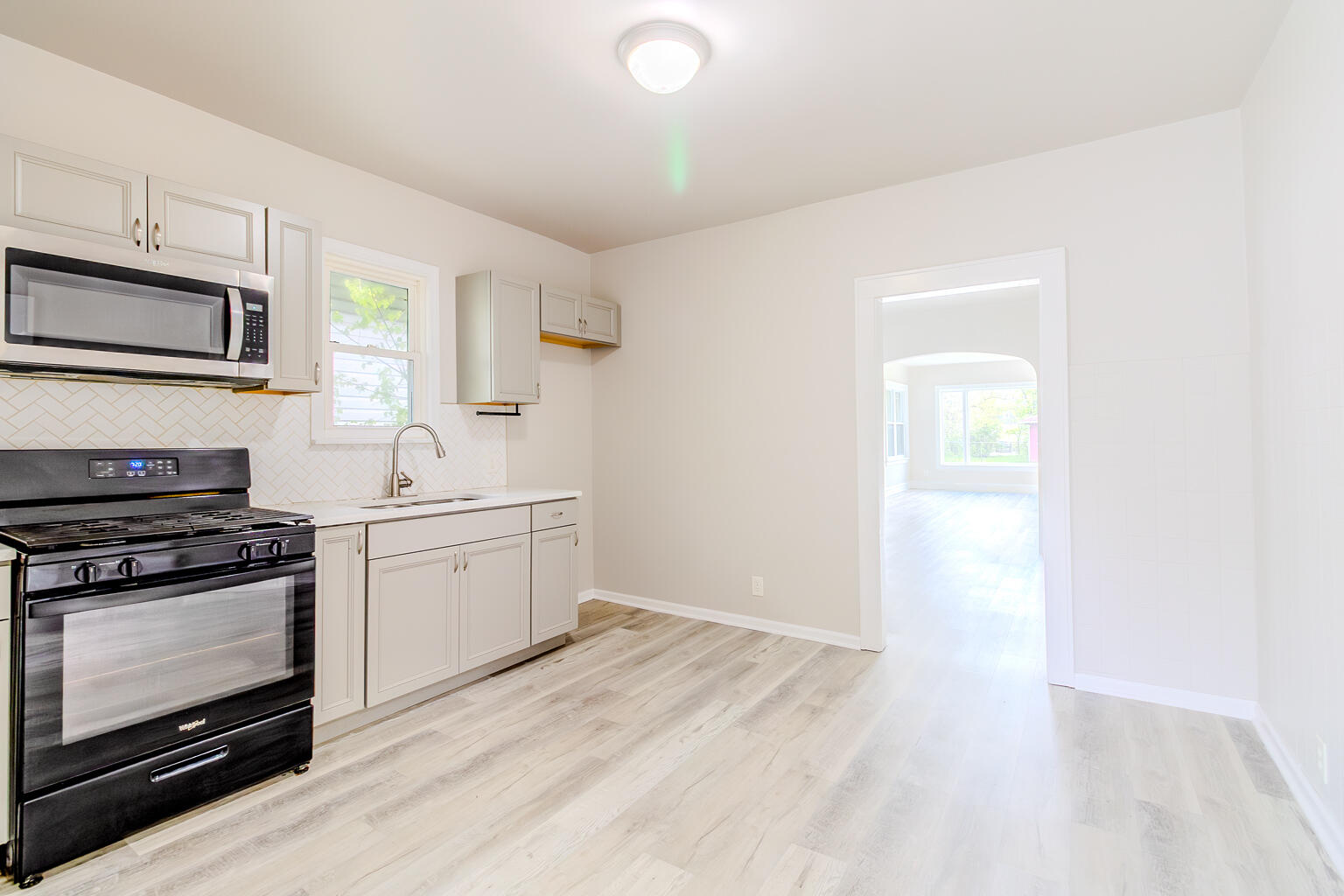 829 Johnson Street Gary, IN 46402 - Photo 18 of 42 1536x1024