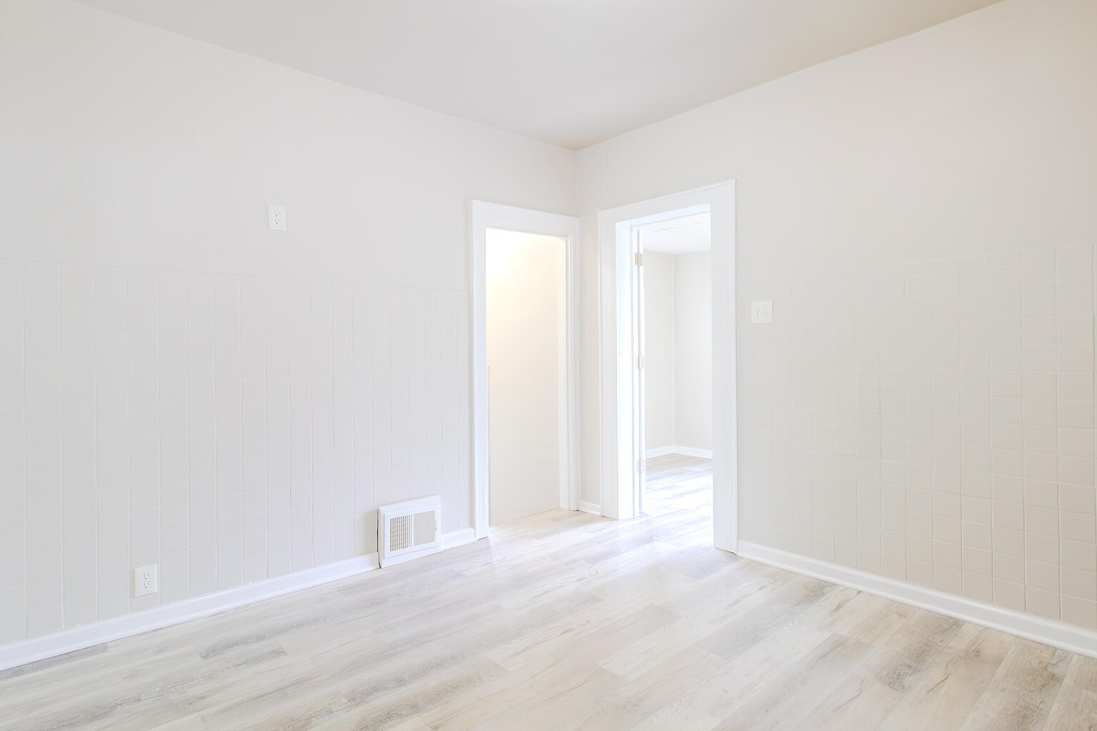 829 Johnson Street Gary, IN 46402 - Photo 20 of 42 1536x1024
