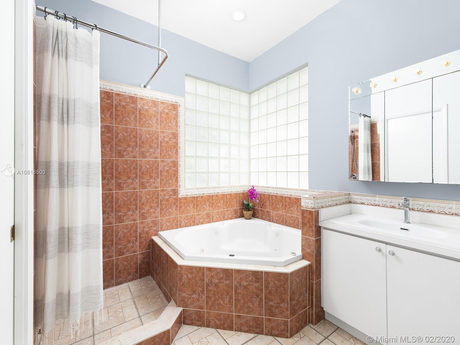 510 Southwest 28th Road Miami, FL 33129 - Photo 10 of 19
