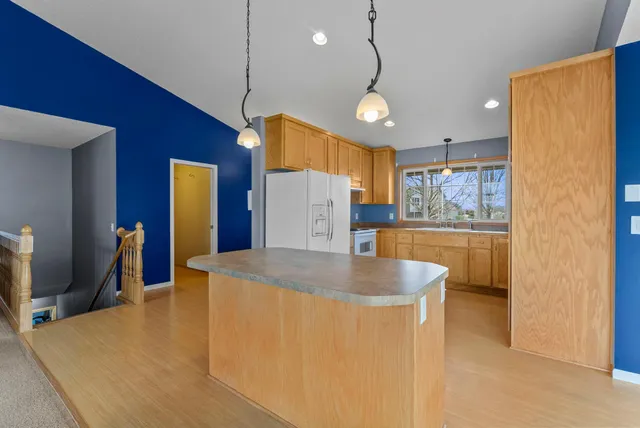 $435,000 | 1824 Nixon Street South, Cambridge, MN 55008