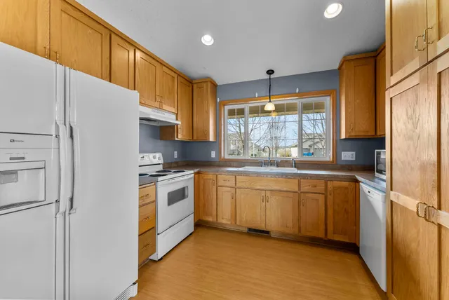 $424,000 | 1824 Nixon Street South, Cambridge, MN 55008