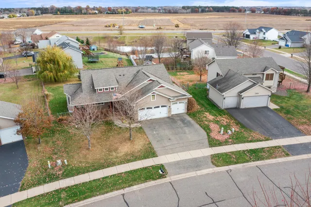 $435,000 | 1824 Nixon Street South, Cambridge, MN 55008