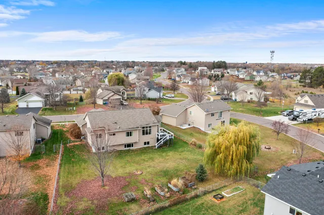 $435,000 | 1824 Nixon Street South, Cambridge, MN 55008