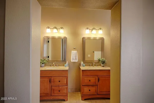 $2,995 | 15453 South 44th Place, Phoenix, AZ 85044