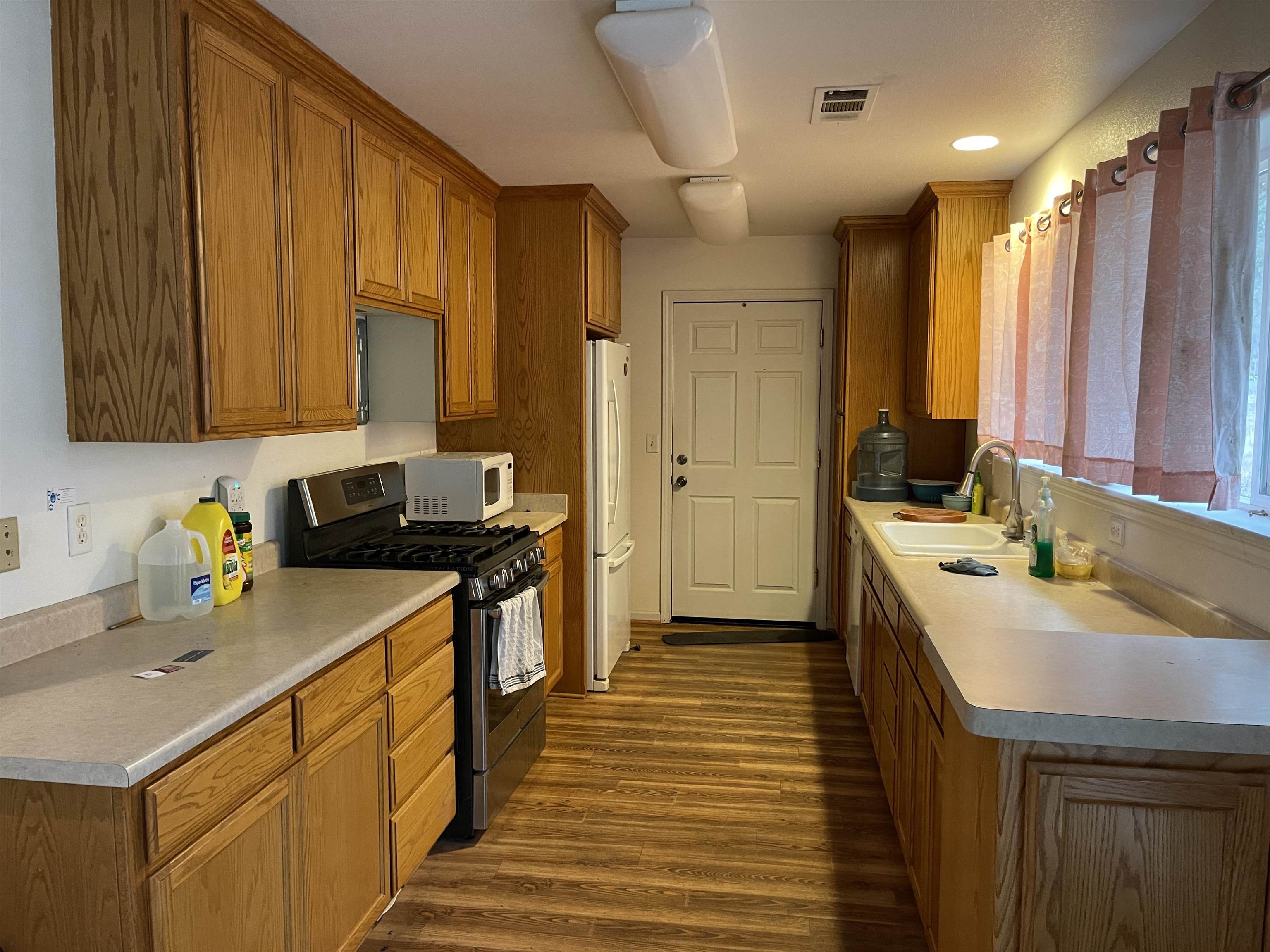 16910 Oakridge Road Corning, CA 96021 - Photo 10 of 34