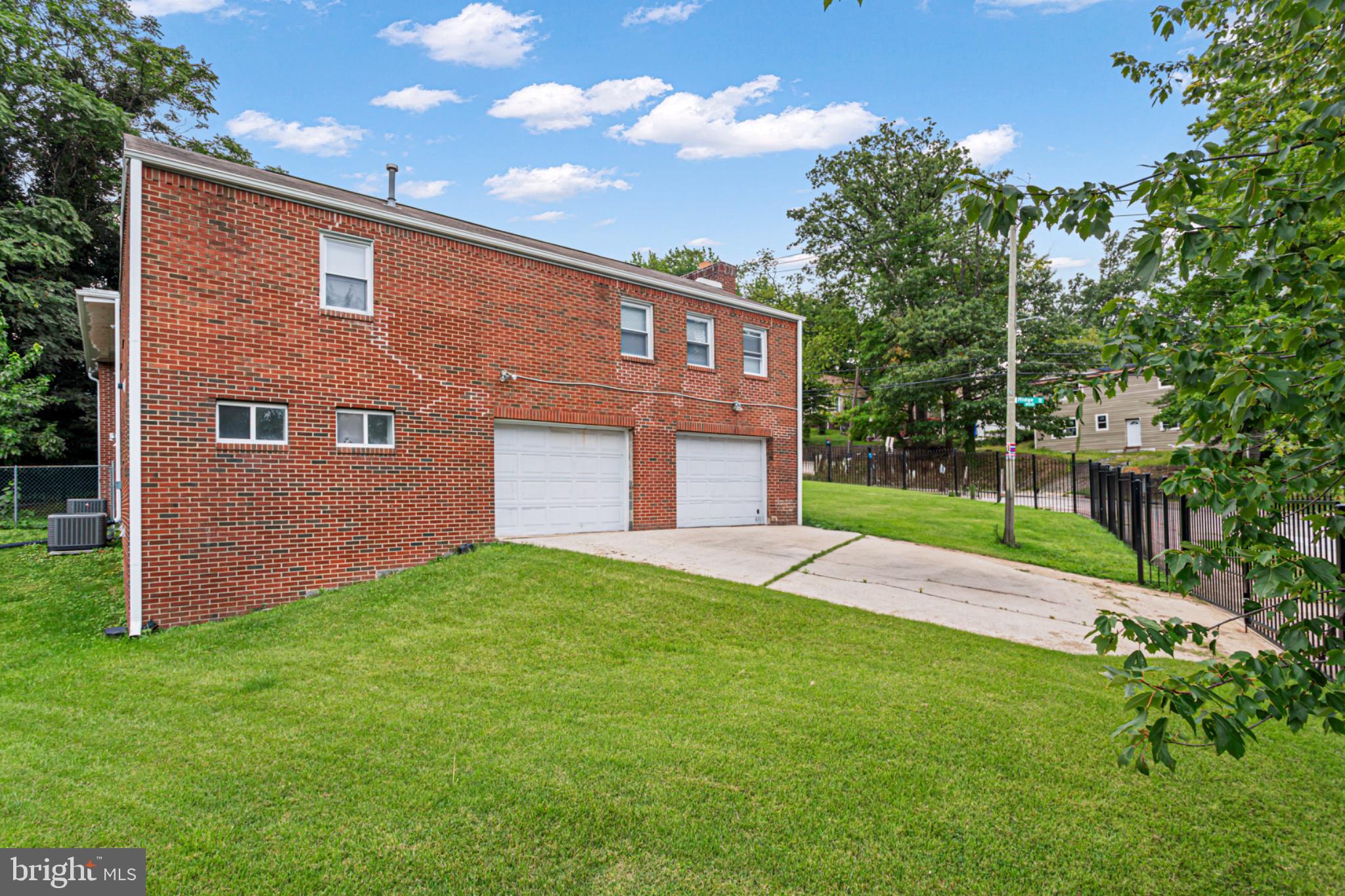 922 Ridge Road Southeast Washington, DC 20019 - Photo 7 of 66 Gallery Image 7