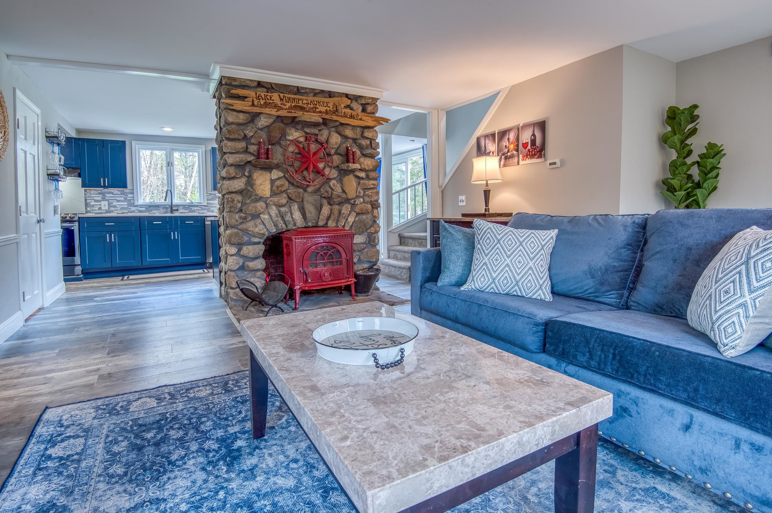 526 Pleasant Valley Road Wolfeboro, NH 03894 - Photo 3 of 37