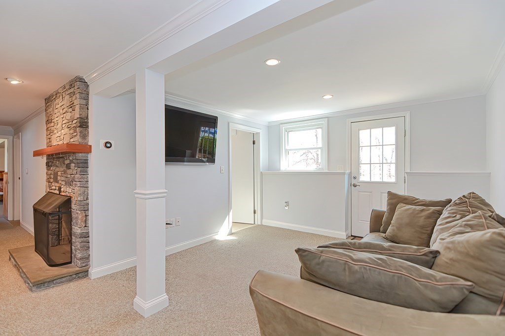 34 Eastview Road Hopkinton, MA 01748 - Photo 23 of 41 Gallery Image 23