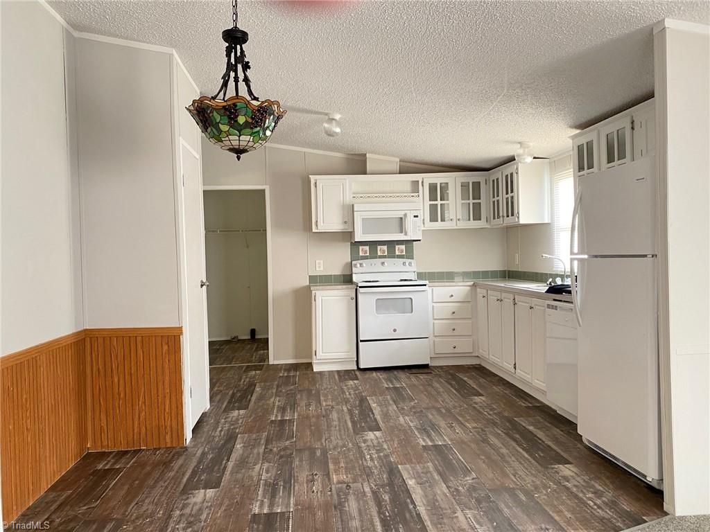 237 Beaver Farm Road Lexington, NC 27295 - Photo 13 of 26 Gallery Image 13
