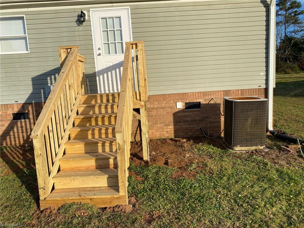 237 Beaver Farm Road Lexington, NC 27295 - Photo 6 of 26 Gallery Image 6