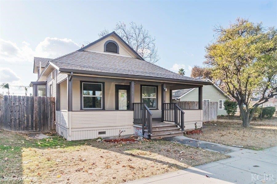743 F Street Reedley, CA 93654 - Photo 2 of 10 Gallery Image 2