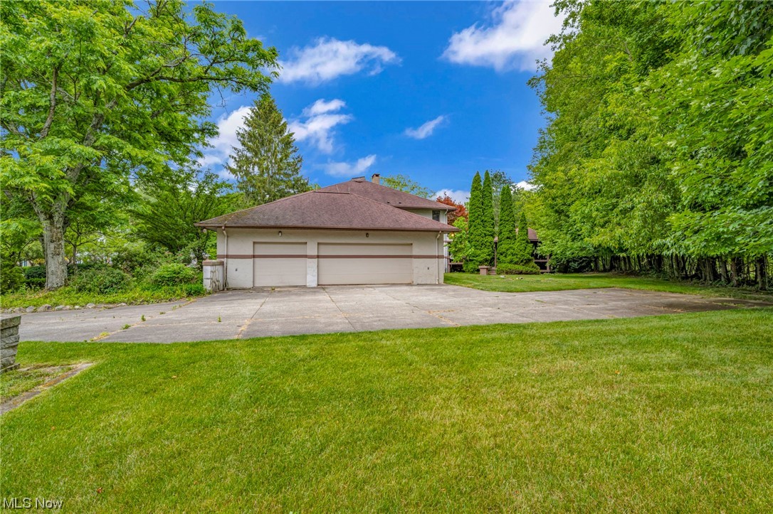 1117 Rambling Way Akron, OH 44333 - Photo 34 of 35