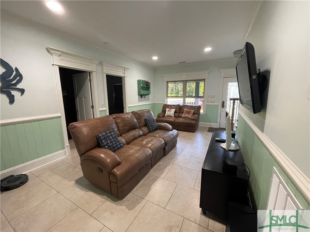 275 Kilkenny Road Richmond Hill, GA 31324 - Photo 36 of 50 Downstairs den