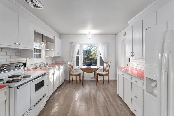 $145,000 | 806 South Pearl Street, Pratt, KS 67124