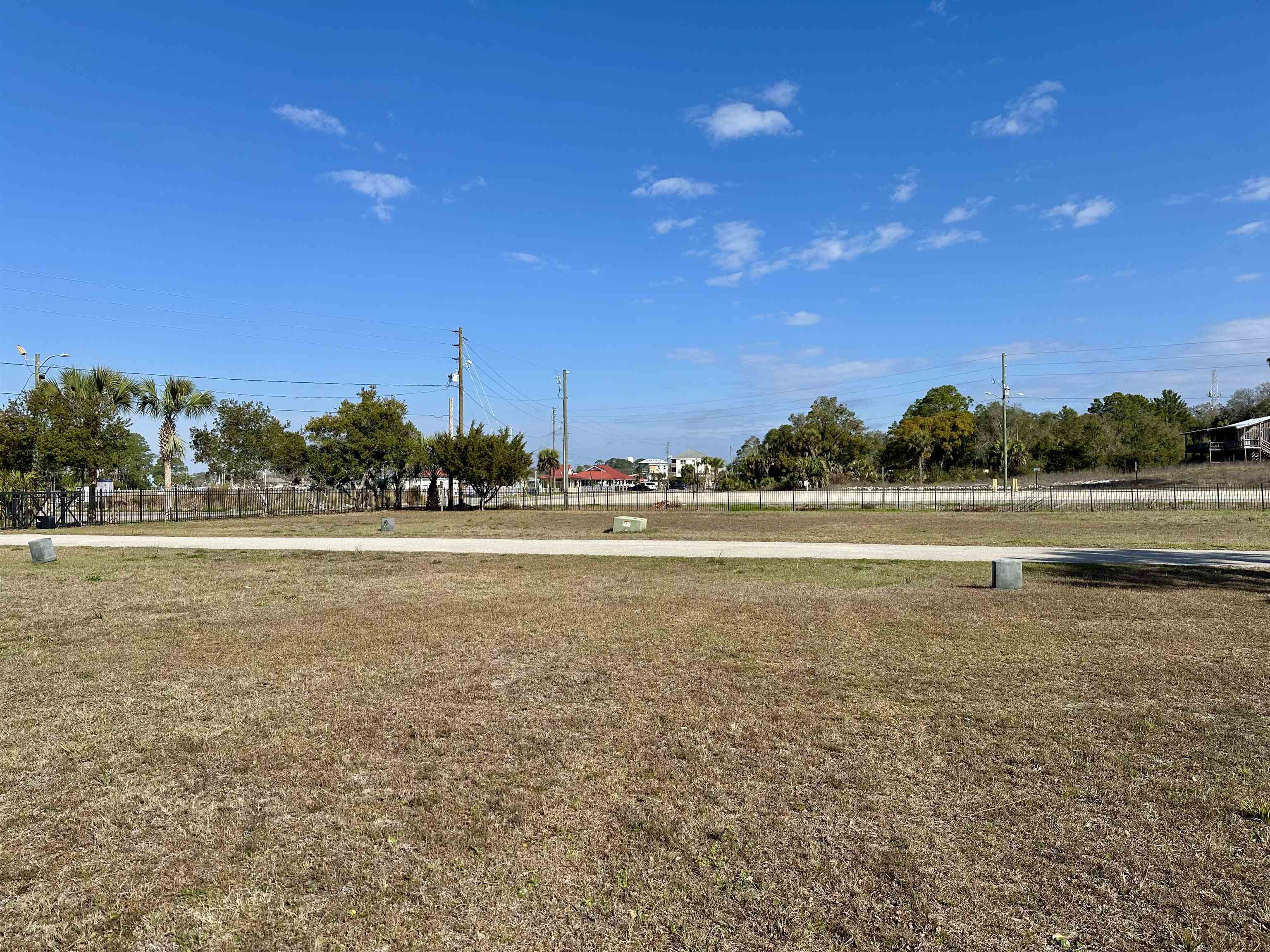 105 South Mariners Way Carrabelle, FL 32322 - Photo 7 of 9