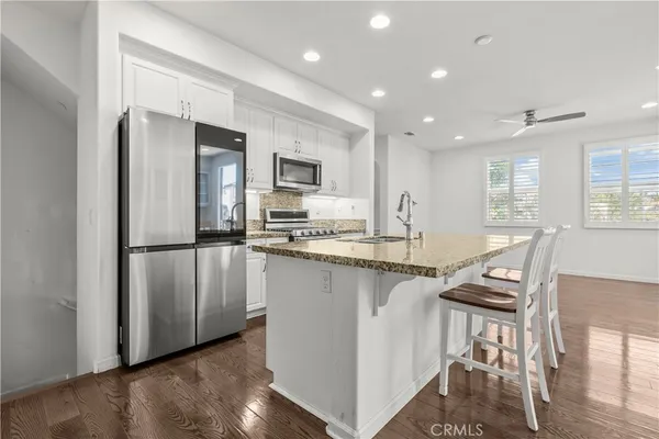 $649,900 | 31865 Calle Luz, Temecula, CA 92592