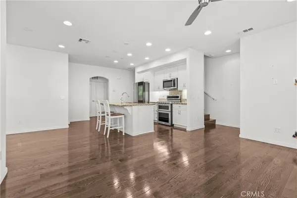 $649,900 | 31865 Calle Luz, Temecula, CA 92592