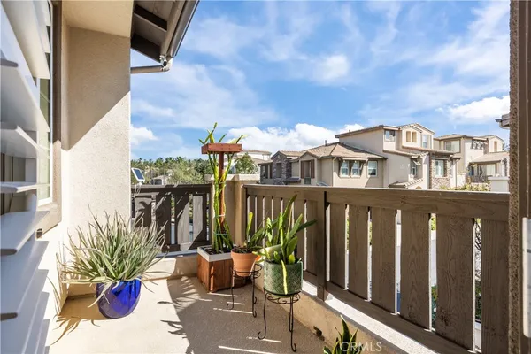 $649,900 | 31865 Calle Luz, Temecula, CA 92592