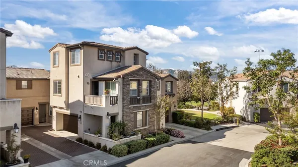 $649,900 | 31865 Calle Luz, Temecula, CA 92592