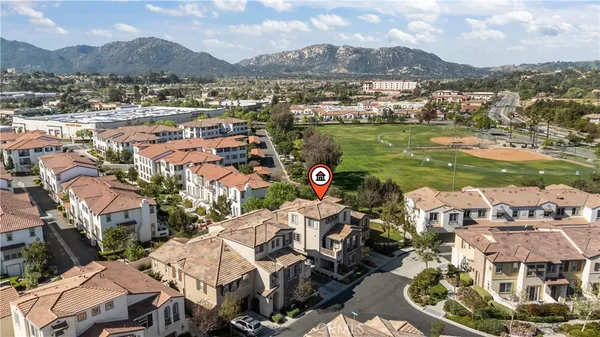 $649,900 | 31865 Calle Luz, Temecula, CA 92592