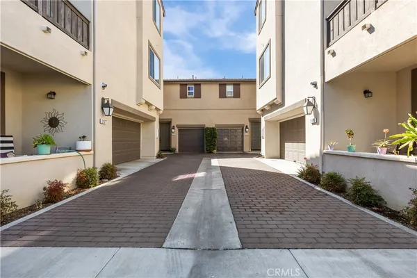 $649,900 | 31865 Calle Luz, Temecula, CA 92592