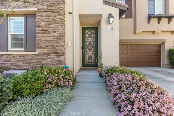 $649,900 | 31865 Calle Luz, Temecula, CA 92592
