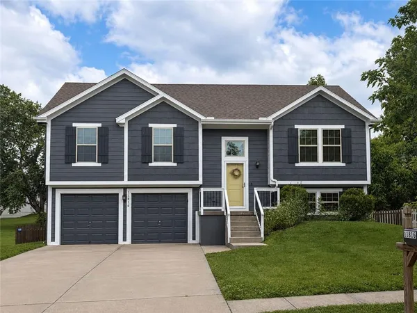 $402,000 | 11816 North Belmont Avenue, Kansas City, MO 64156