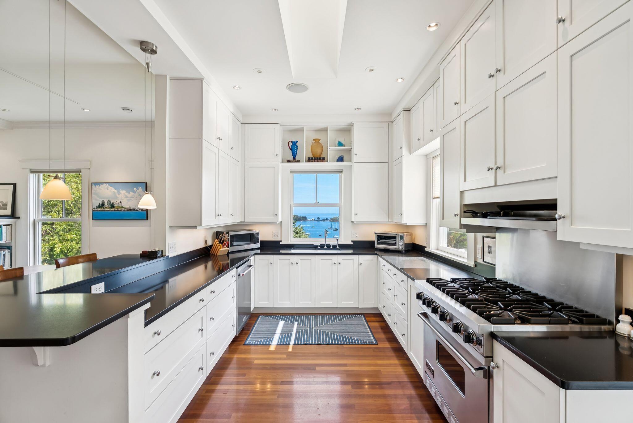 8 Cedar Street Camden, ME 04843 - Photo 18 of 44 45_DSC08185