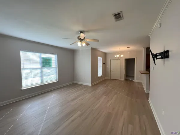 $1,400 | 7300 Burbank Drive, Unit 12, Baton Rouge, LA 70820