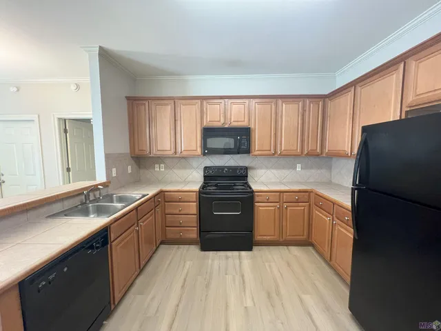 $1,575 | 7300 Burbank Drive, Unit 12, Baton Rouge, LA 70820