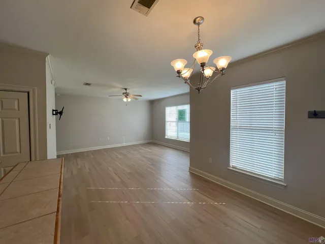 $1,575 | 7300 Burbank Drive, Unit 12, Baton Rouge, LA 70820